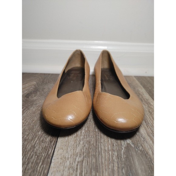 Talbots Womens Size 7B Flats Tan Leather Faux Snakeskin Brown - Picture 3 of 10